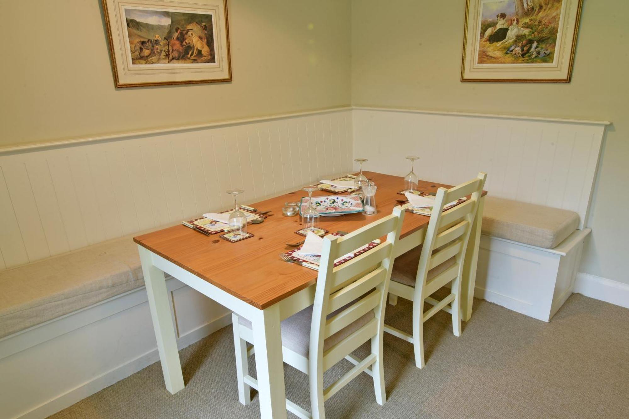 Gardeners Cottage Chesthill ภายนอก รูปภาพ